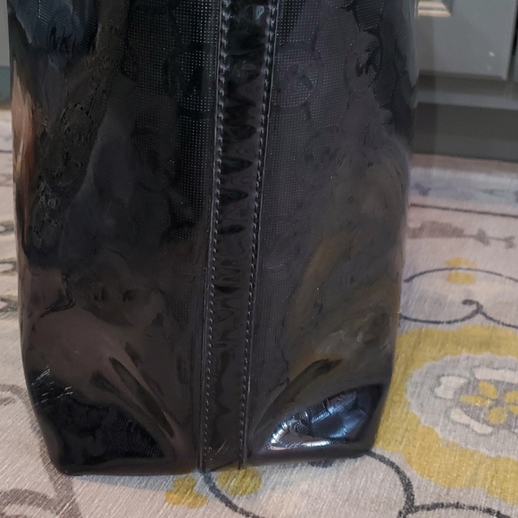 Michael Kors Black Patent Tote and Estee Lauder Bag⚜️🖤⚜️ - Picture 12 of 13